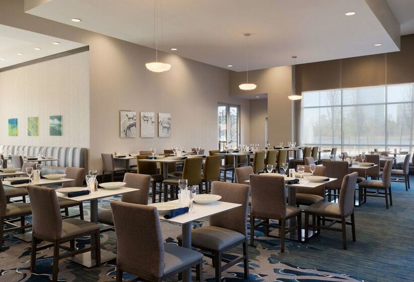 호텔 Embassy Suites By Hilton The Woodlands At Hughes Landing