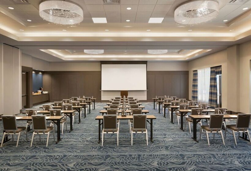 호텔 Embassy Suites By Hilton The Woodlands At Hughes Landing