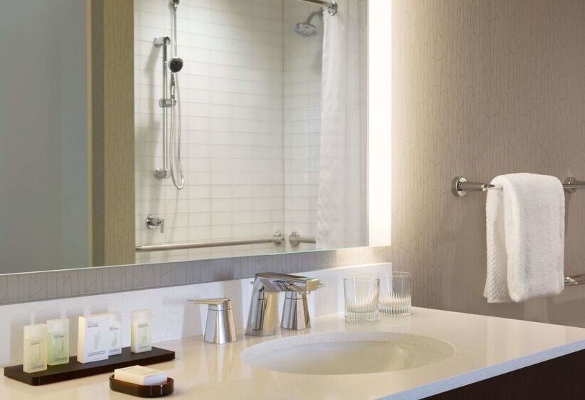 호텔 Embassy Suites By Hilton The Woodlands At Hughes Landing