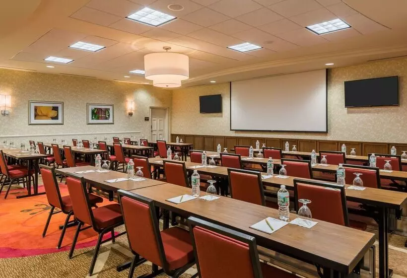 ホテル Hilton Garden Inn Wayne