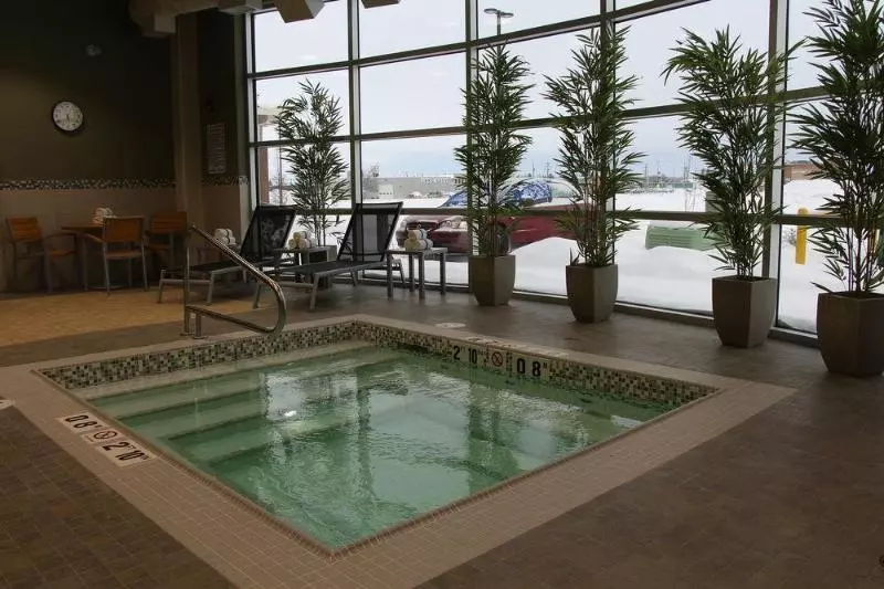 Hotel Holiday Inn Express & Suites Cold Lake, An Ihg