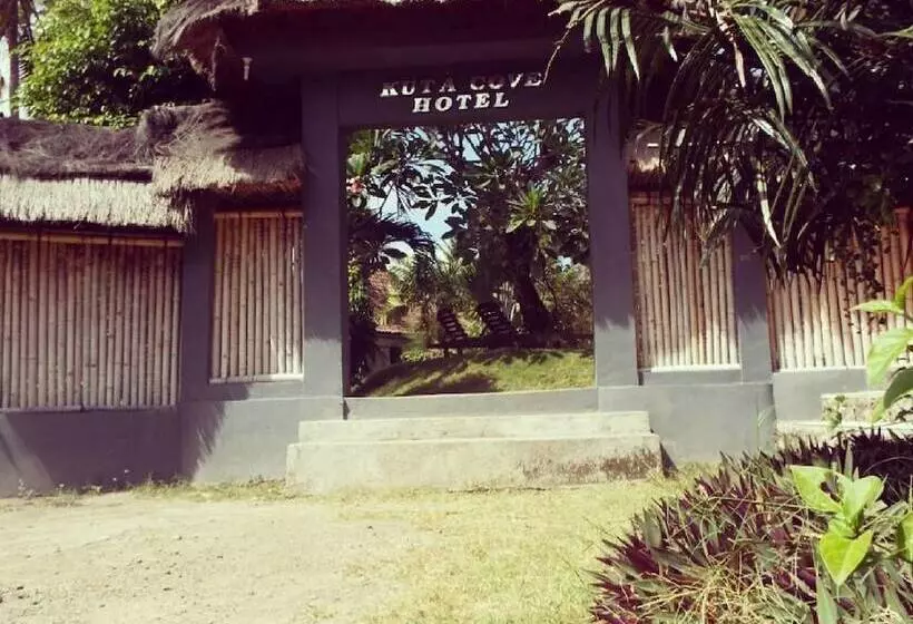 ホテル Kuta Cove