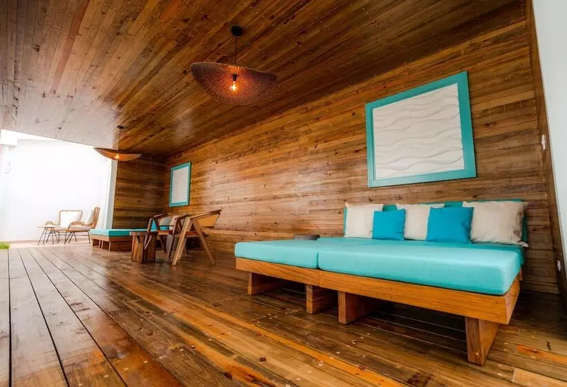 هتل Los Farallones