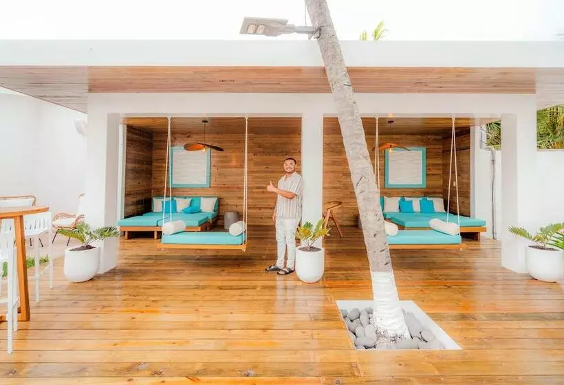 هتل Los Farallones