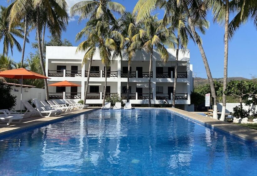 هتل Los Farallones