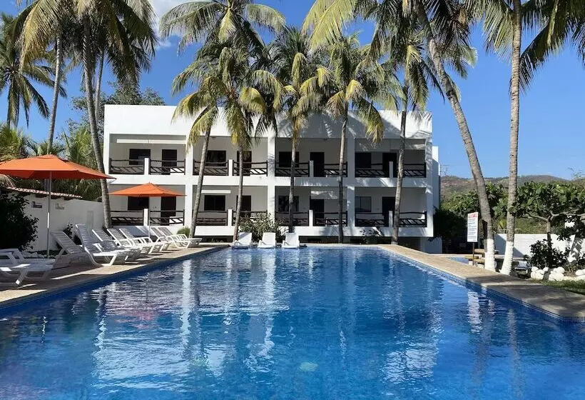 هتل Los Farallones