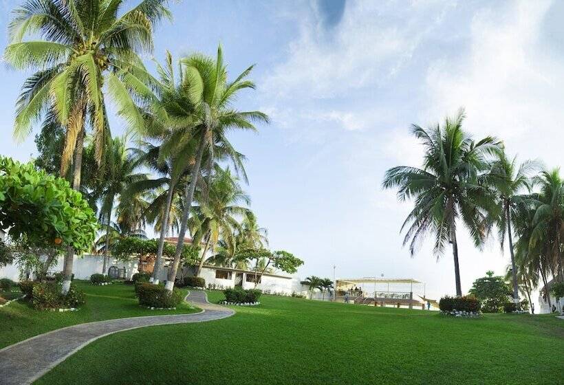 هتل Los Farallones