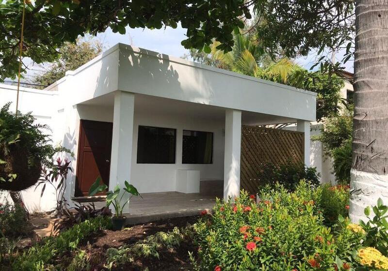 هتل Los Farallones