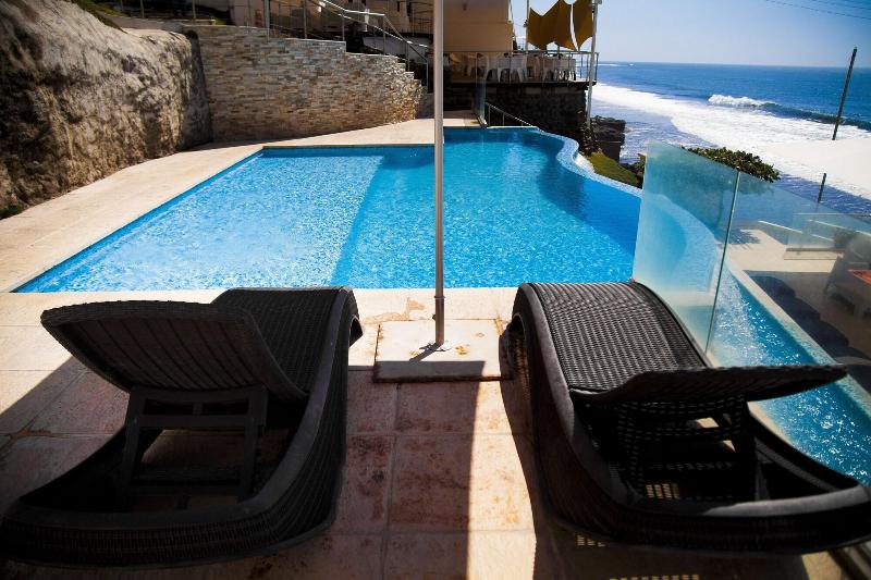 هتل Los Farallones