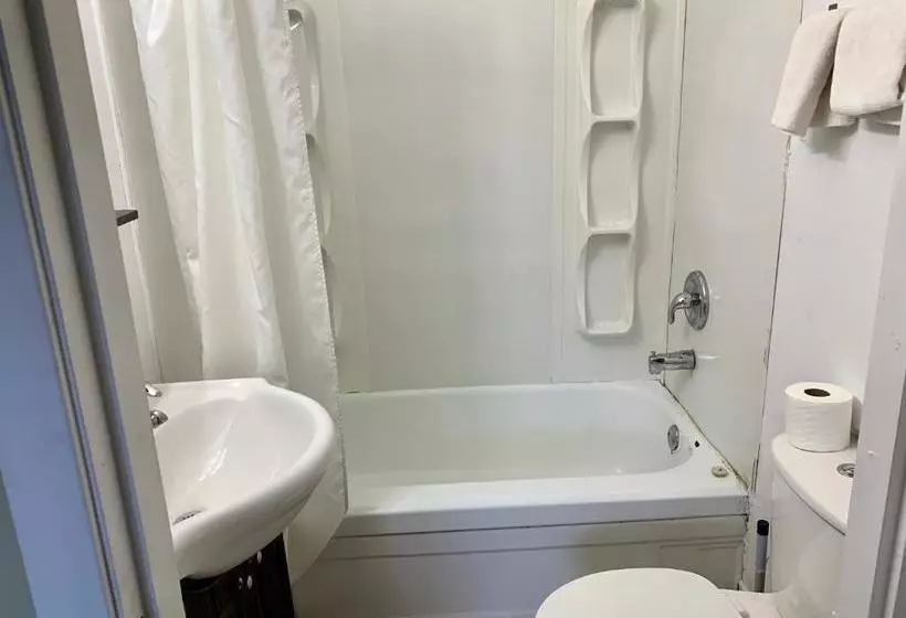 Hotel Night Inn Grand Forks