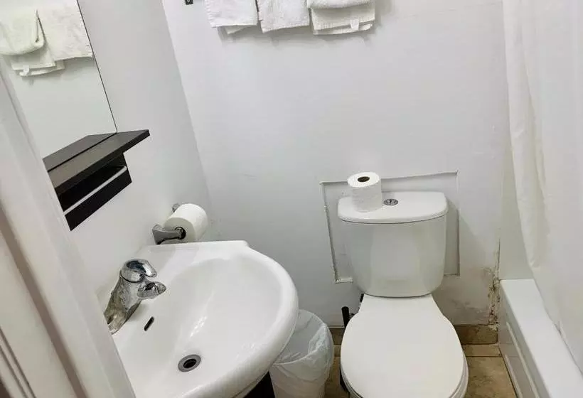 Hotel Night Inn Grand Forks