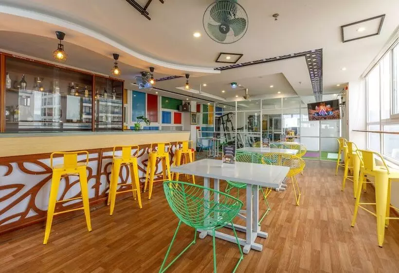 Paris Hotel & Apartment Nha Trang