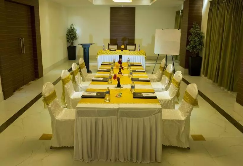 Poppys Hotel Madurai