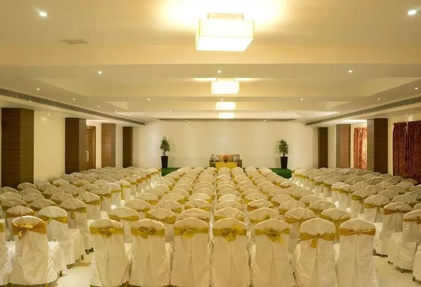 Poppys Hotel Madurai