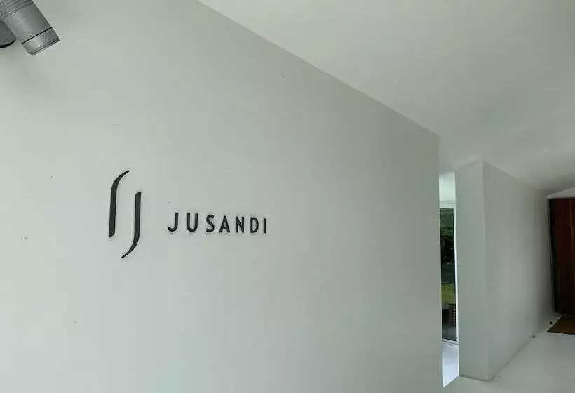 בית מלון כפרי Jusandi