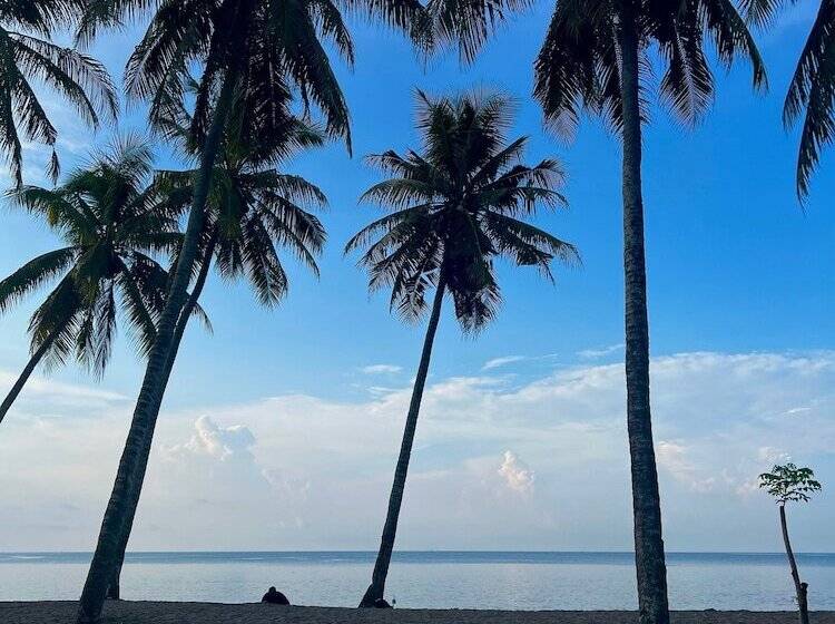 فندق Rinjani Beach Eco Resort