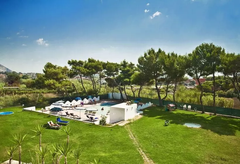 ホテル Sinuessa Terme