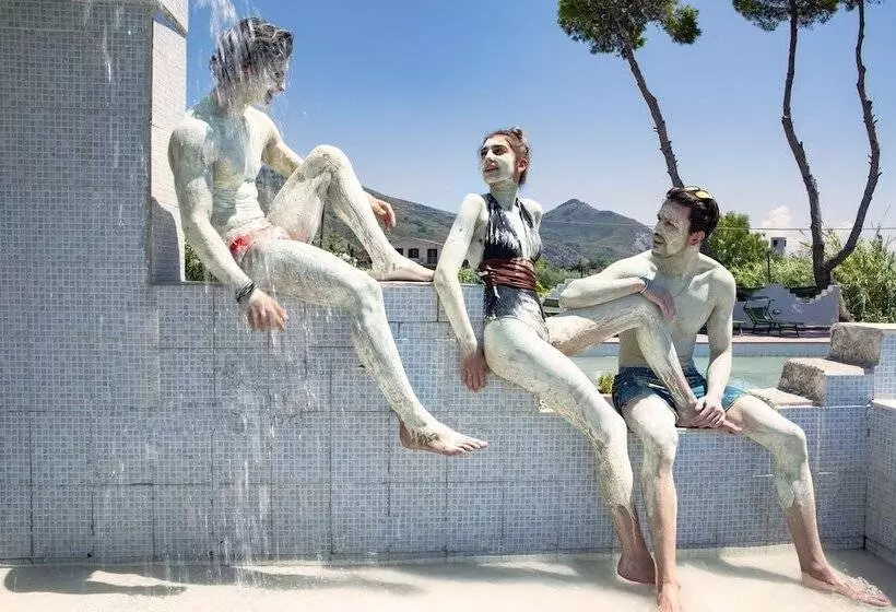 ホテル Sinuessa Terme