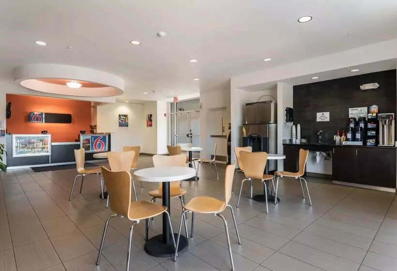 Motel 6 Wilkes Barre Arena