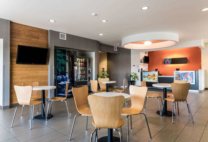 Motel 6 Wilkes Barre Arena