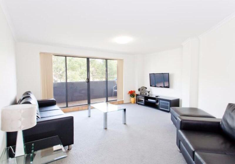 Nautilos On The Harbour