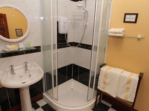 مبيت وإفطار Ballinahoun House