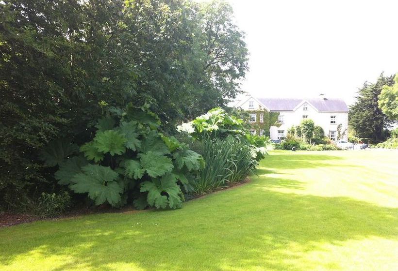 مبيت وإفطار Ballinahoun House