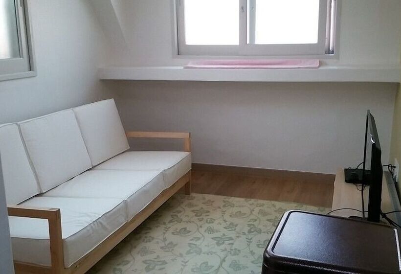 بنسيون Oxbloodk