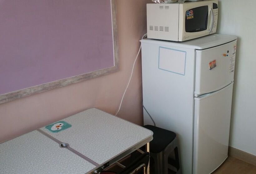 بنسيون Oxbloodk