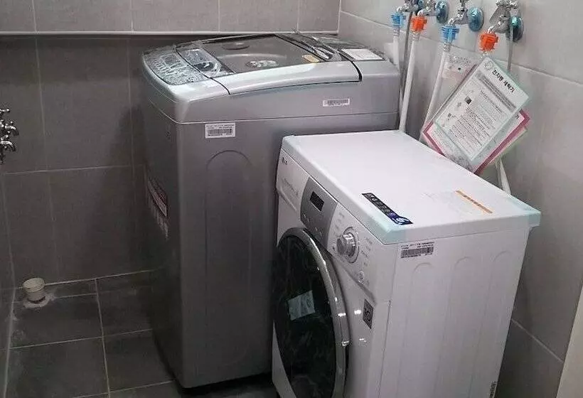 פנסיון Oxbloodk