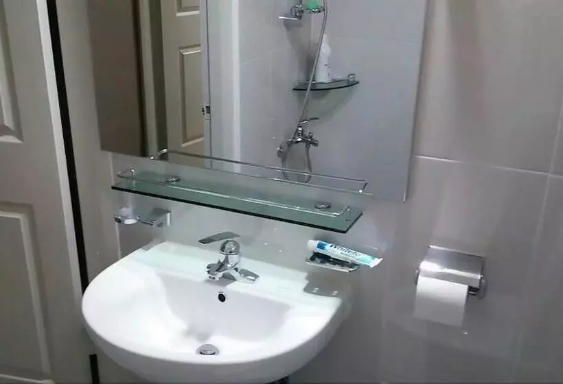 פנסיון Oxbloodk