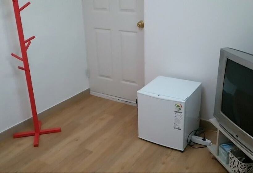 بنسيون Oxbloodk