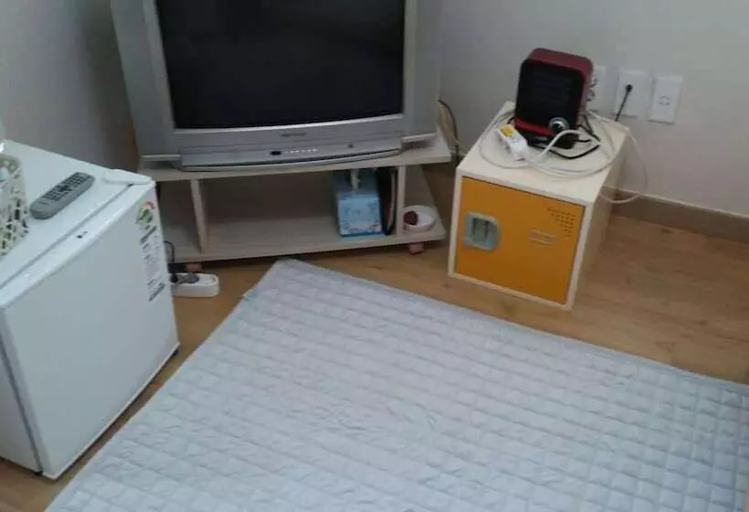 פנסיון Oxbloodk