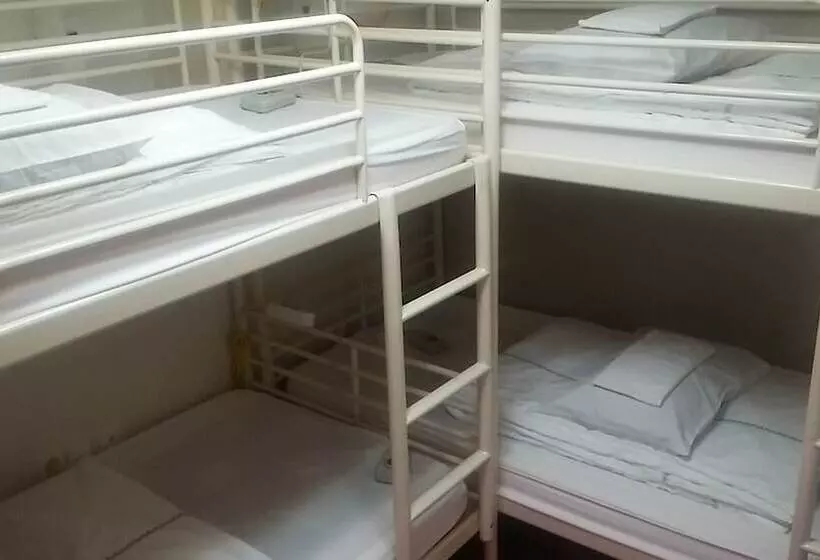 פנסיון Oxbloodk