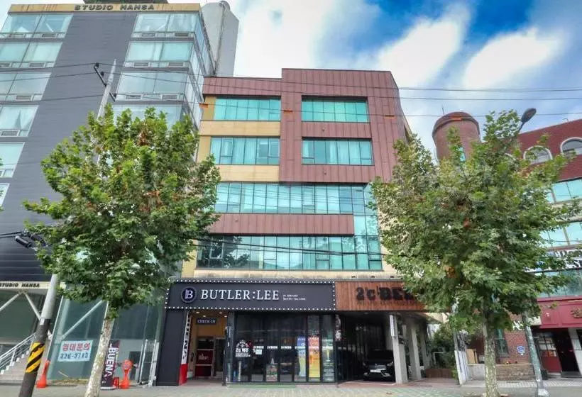 ユースホステル Butlerlee Jl