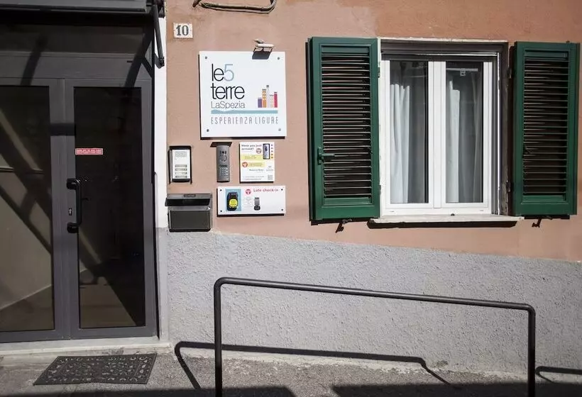 مبيت وإفطار Le 5 Terre La Spezia