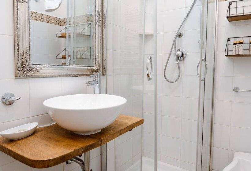 مبيت وإفطار Le 5 Terre La Spezia