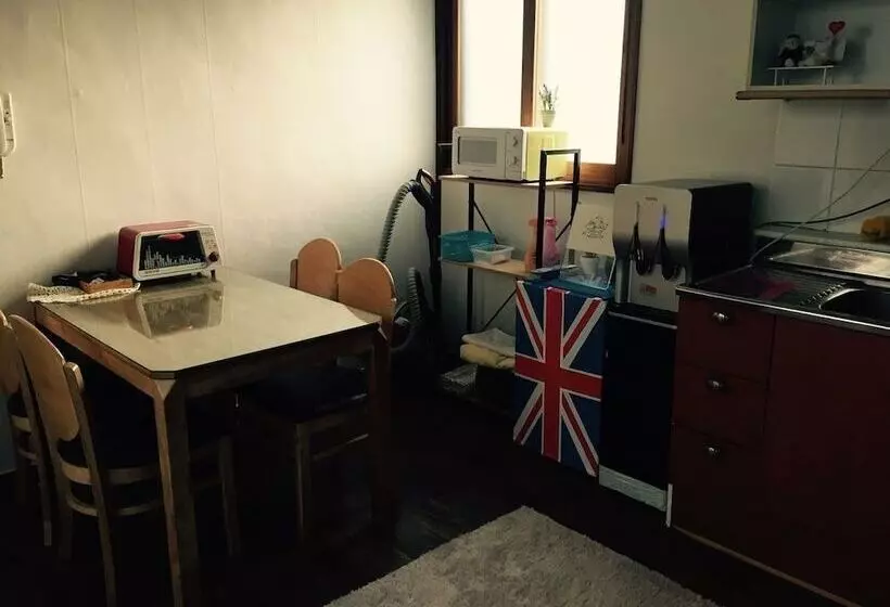 Danim Backpackers Hostel