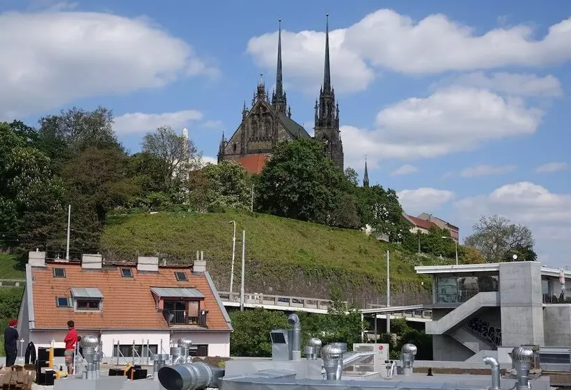 Eel Accommodation Brno