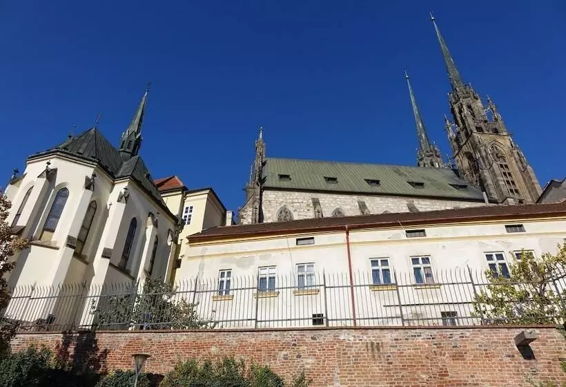 Eel Accommodation Brno