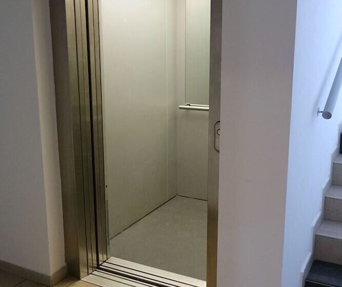 Eel Accommodation Brno