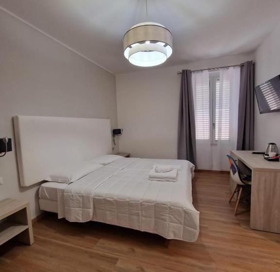 Отель Butterfly Accommodation