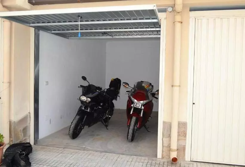 هتل Butterfly Accommodation