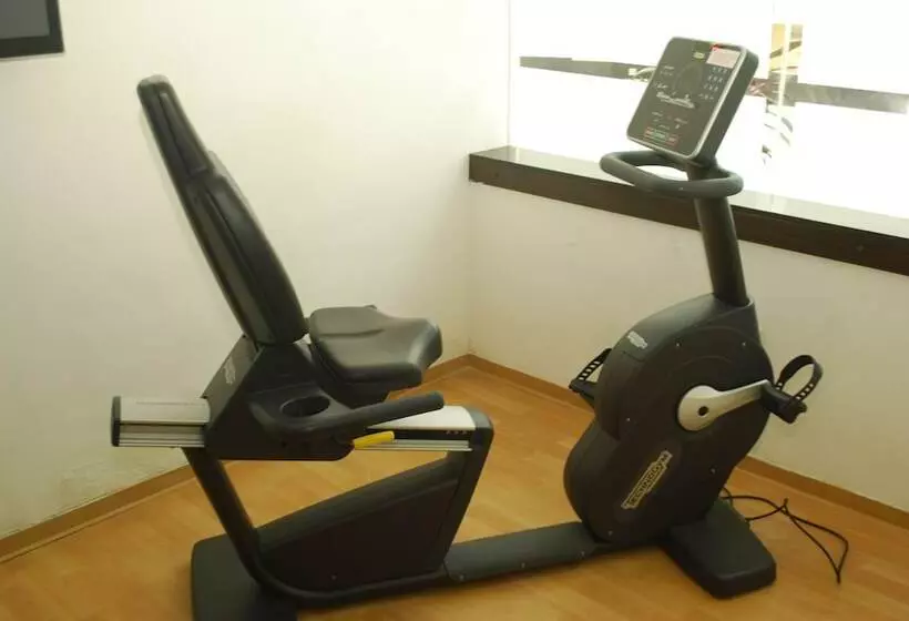 هتل Morning Side Suites Etim Inyang