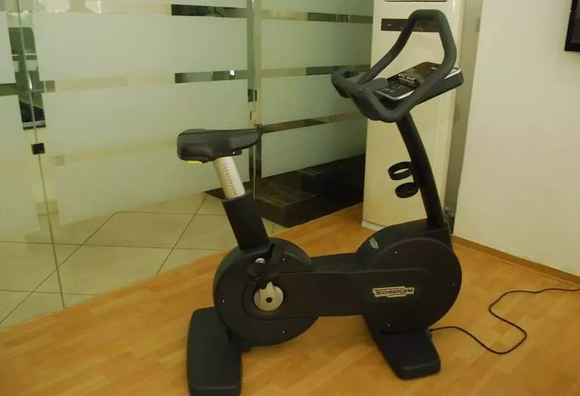 هتل Morning Side Suites Etim Inyang