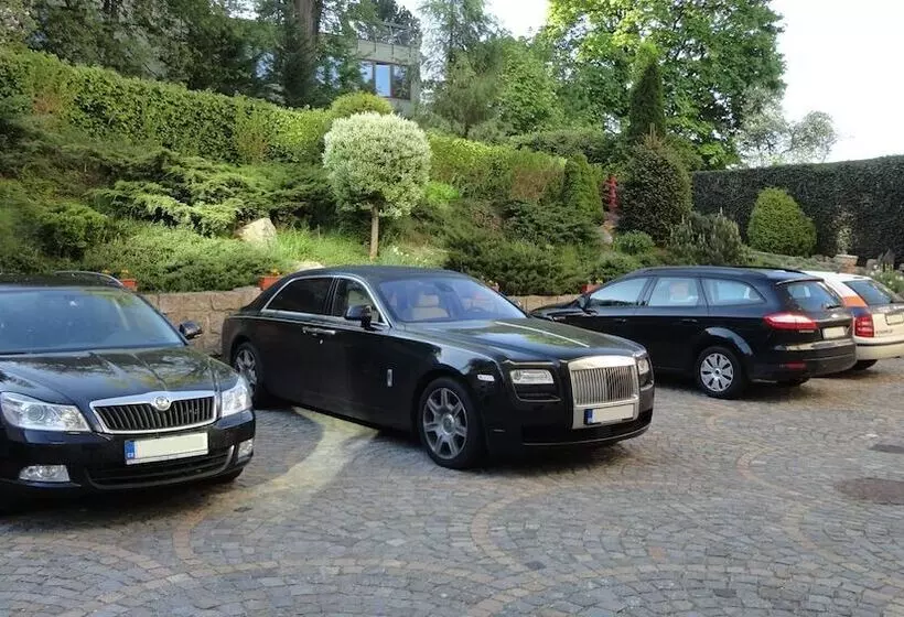 هتل Penzion Jasmín