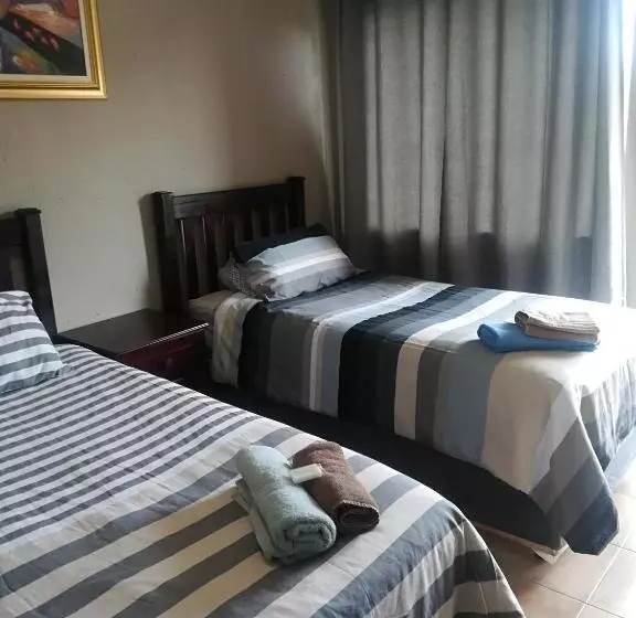 Majatalo Airport Lodge Guest House