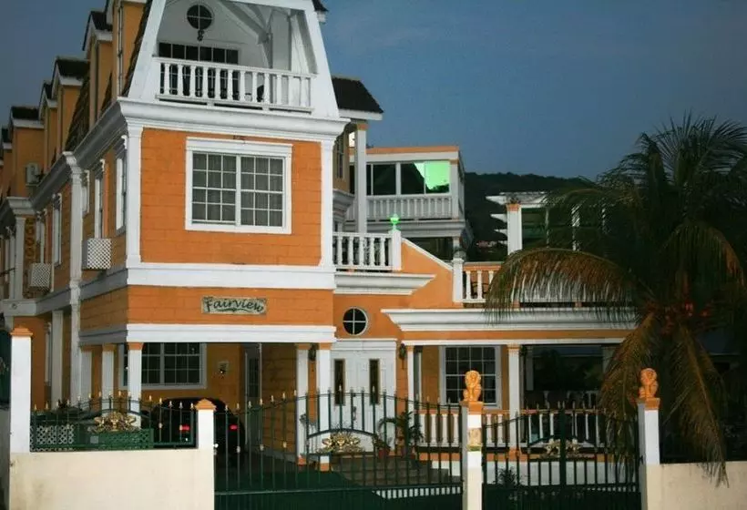 پانسیون Fairview Guest House
