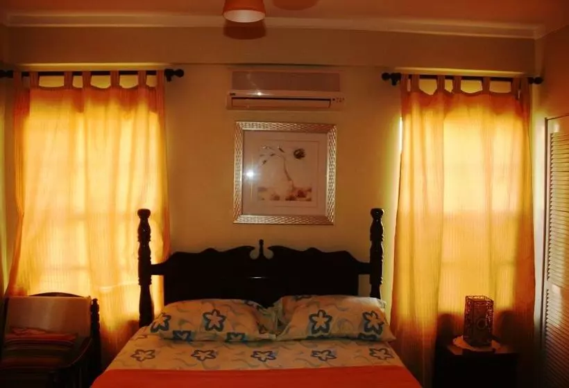 پانسیون Fairview Guest House