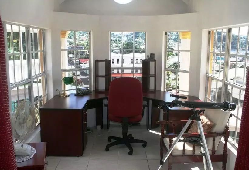 پانسیون Fairview Guest House